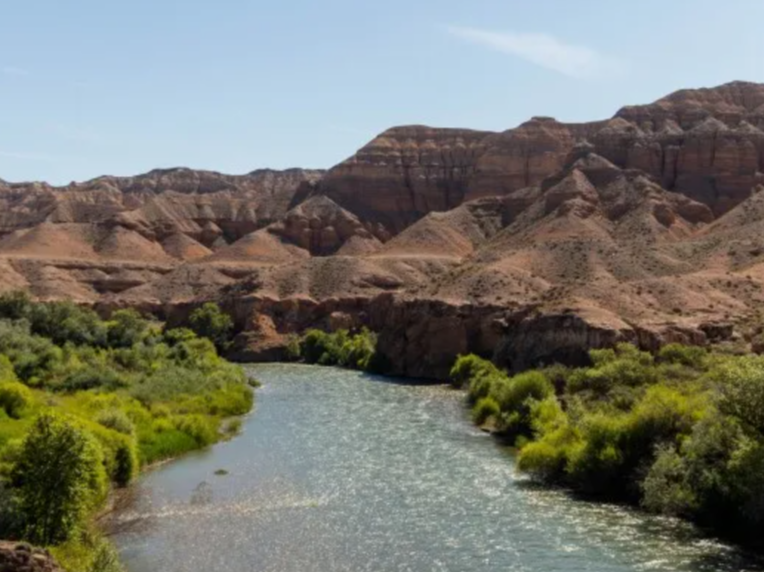 外媒：哈萨克斯坦与中国加强水资源合作