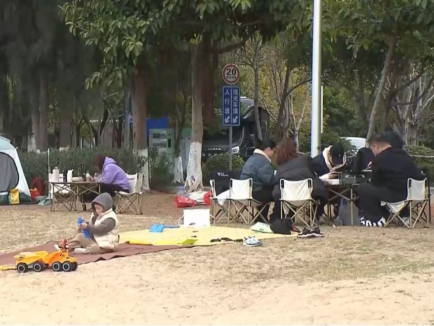 可以把春景“打包”带回家~ 多地解锁春日特色消费场景