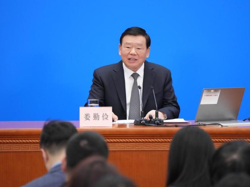 人大首场发布会关注哪些问题？90分钟划重点→