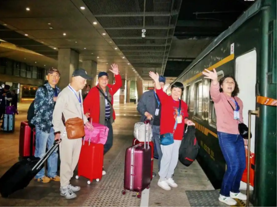 Hi财经 |“大力发展银发经济”