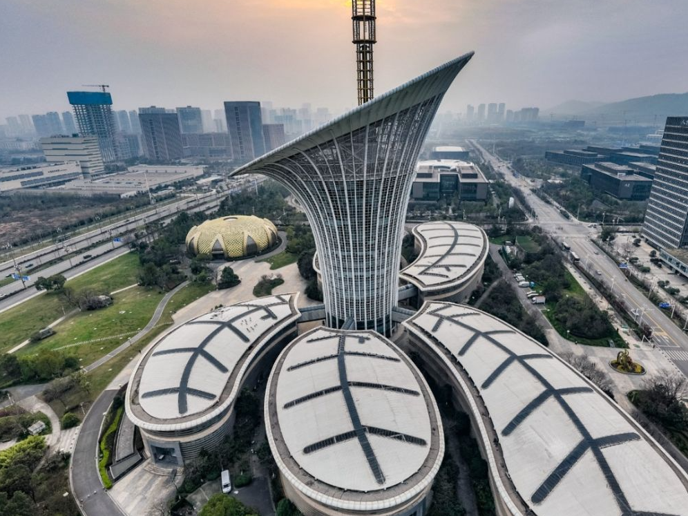 辛识平：创新的中国创造光明未来——人工智能大潮激荡的时代思考