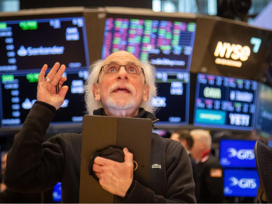 海外网评：美政府加征关税，出尔反尔把全世界都坑了