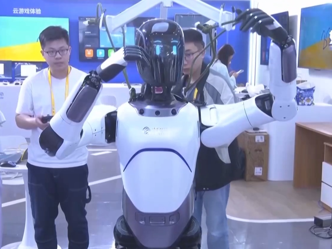 看好中国市场 “新老朋友”组团亮相消博会