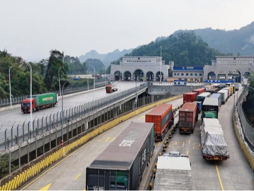 广西中越边境线上的互联互通变迁