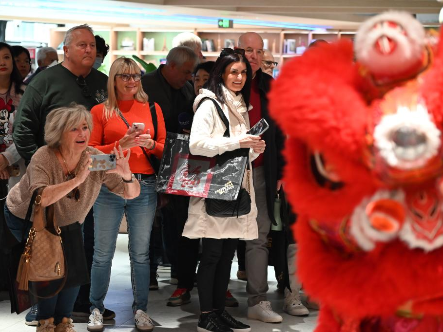 Hi财经丨五城发力！建设国际消费中心城市