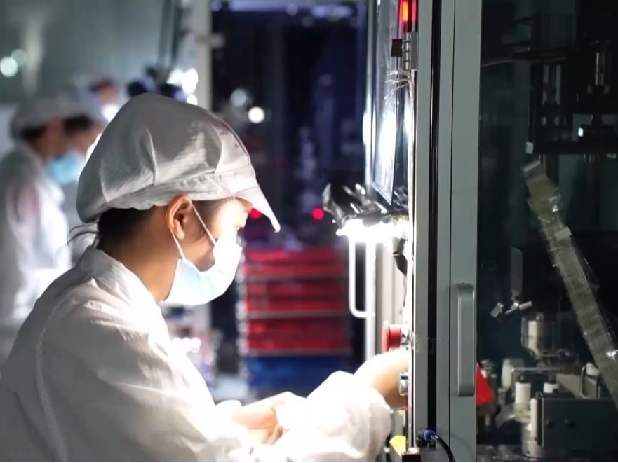 凝心聚力 实干笃行丨“眼镜匠人”们无惧关税冲击的“秘密武器”是……