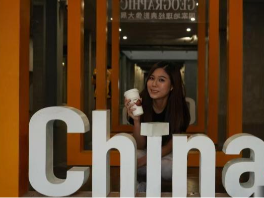 马来西亚“乒乓姑娘”：成都是我另一个家