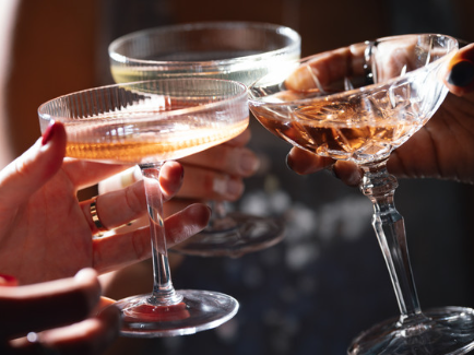 外媒：今年第一季度俄葡萄酒对华出口增加两倍