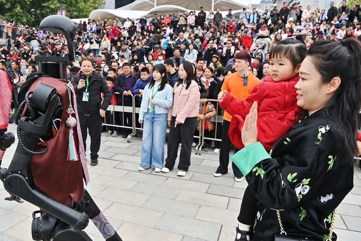 千年歌圩唱“潮音”——从“广西三月三”看传统节庆激发新活力