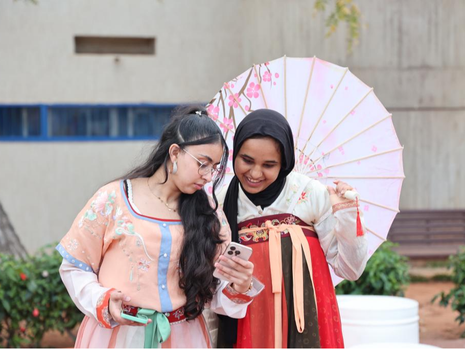 “虽相距遥远，但缘分很深”——感受摩洛哥青年的“中国情缘”