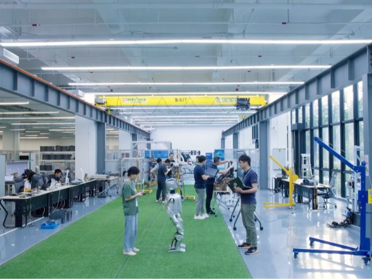 新华视点｜迎难而上 主动作为——透视中国经济的韧性和活力