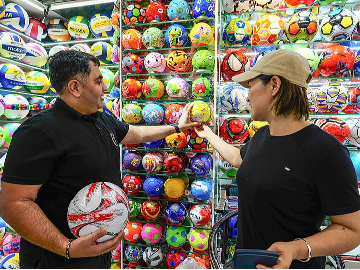 原创设计、多元化定制……关税战下义乌外商订单不降反增