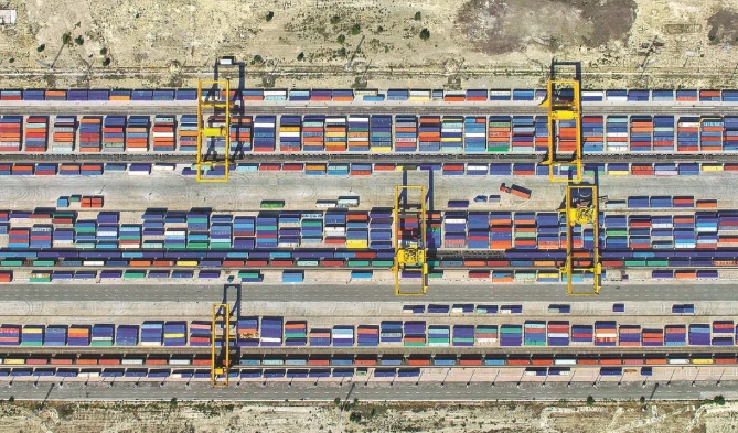 希腊专家点破美国霸权逻辑：搅乱世界，才能“乱中取胜”