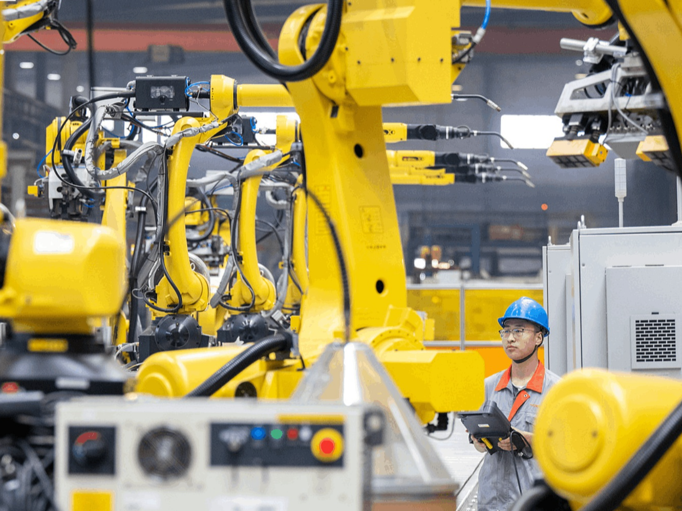 国际锐评丨看中国经济如何开好“逆风船”