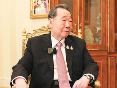 八旬企业家的未来眼光（侨界关注）