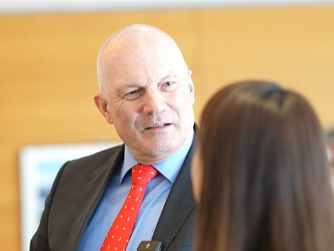 赓续瑞中传统友谊，共同展望美好未来  