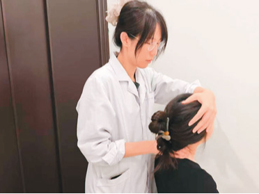 年轻中医师海外闯天下（侨界关注）