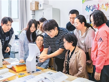 稳就业，各方协同发力（锐财经）