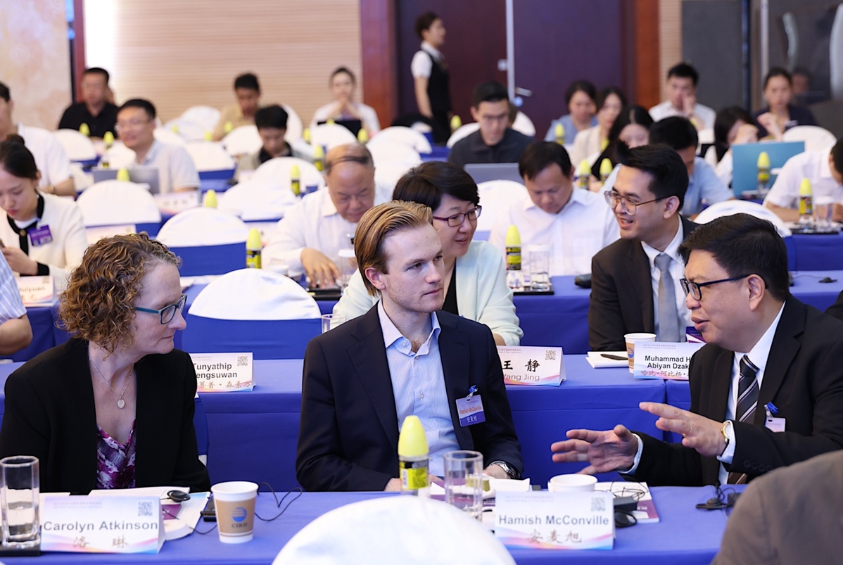 东盟专家：共建高水平最大自由贸易区 推动亚太区域经济一体化