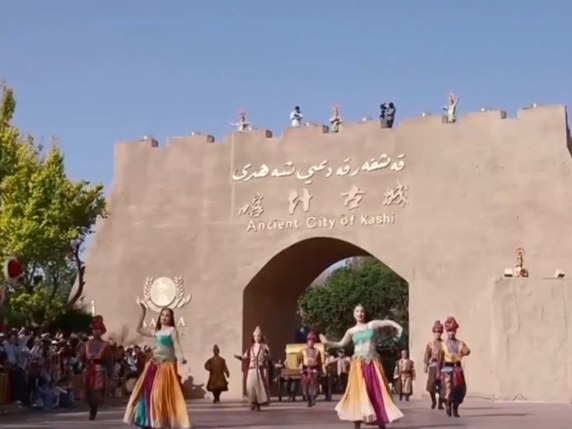 假期活动丰富多彩 节日消费持续升温