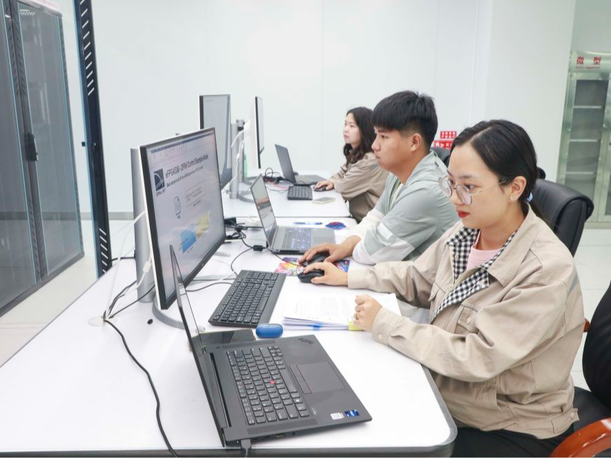 群英聚天山 携手筑梦想——新时代青年扎根新疆建功立业观察