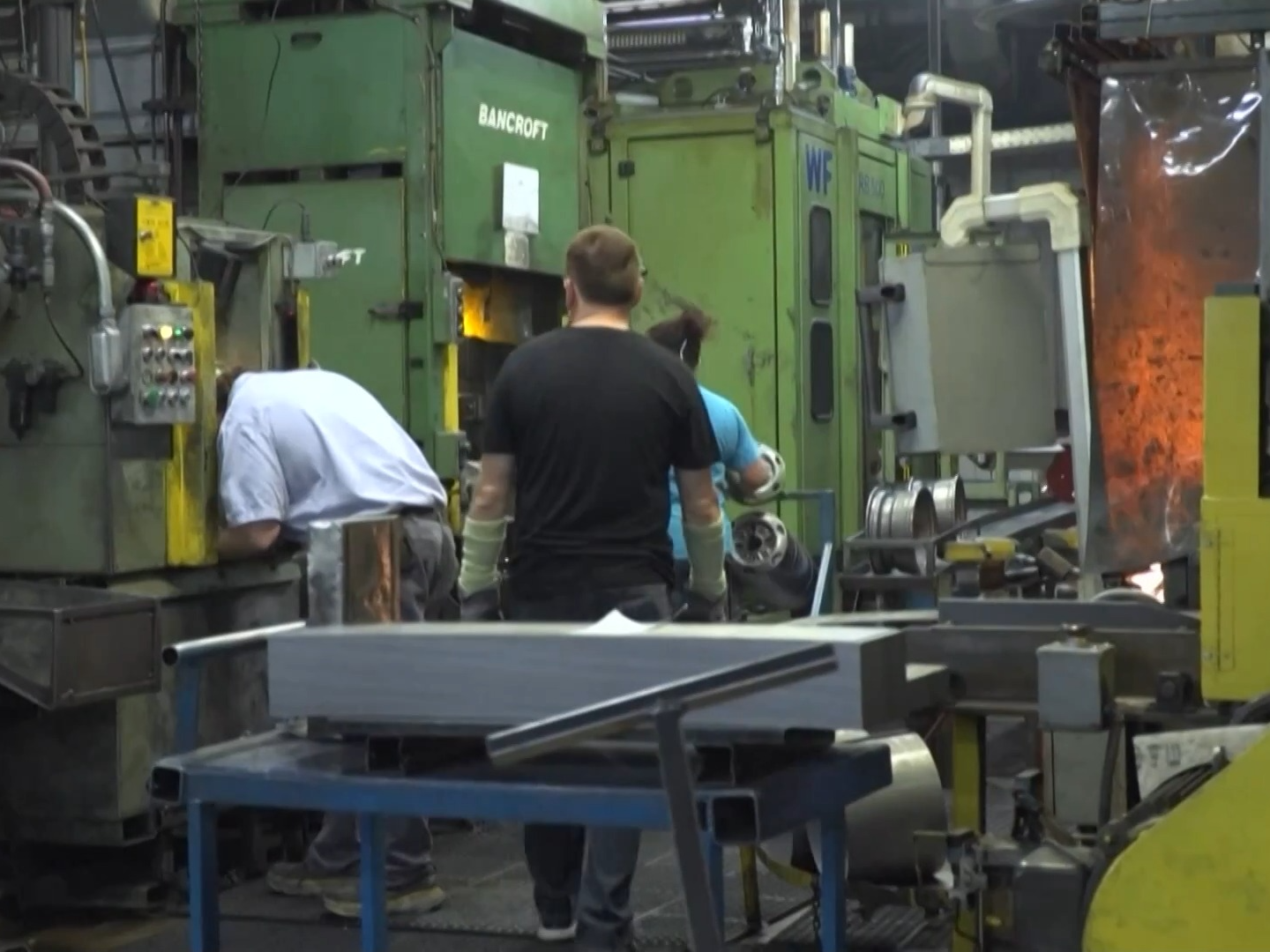 华尔街分析人士：美国就业数据背后暴露经济衰退迹象