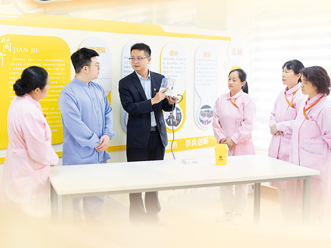 养老护理员落“沪”记（体验·民生一线观察）