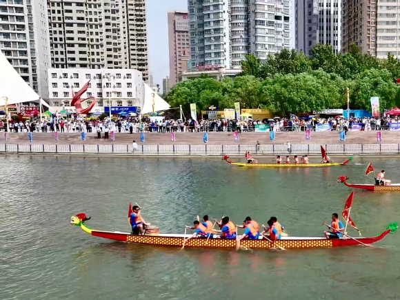 龙舟竞渡庆端午 丝路欢歌谱新章