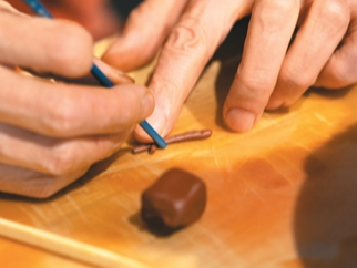 漆彩鎏金 匠心铸魂（我与非遗）