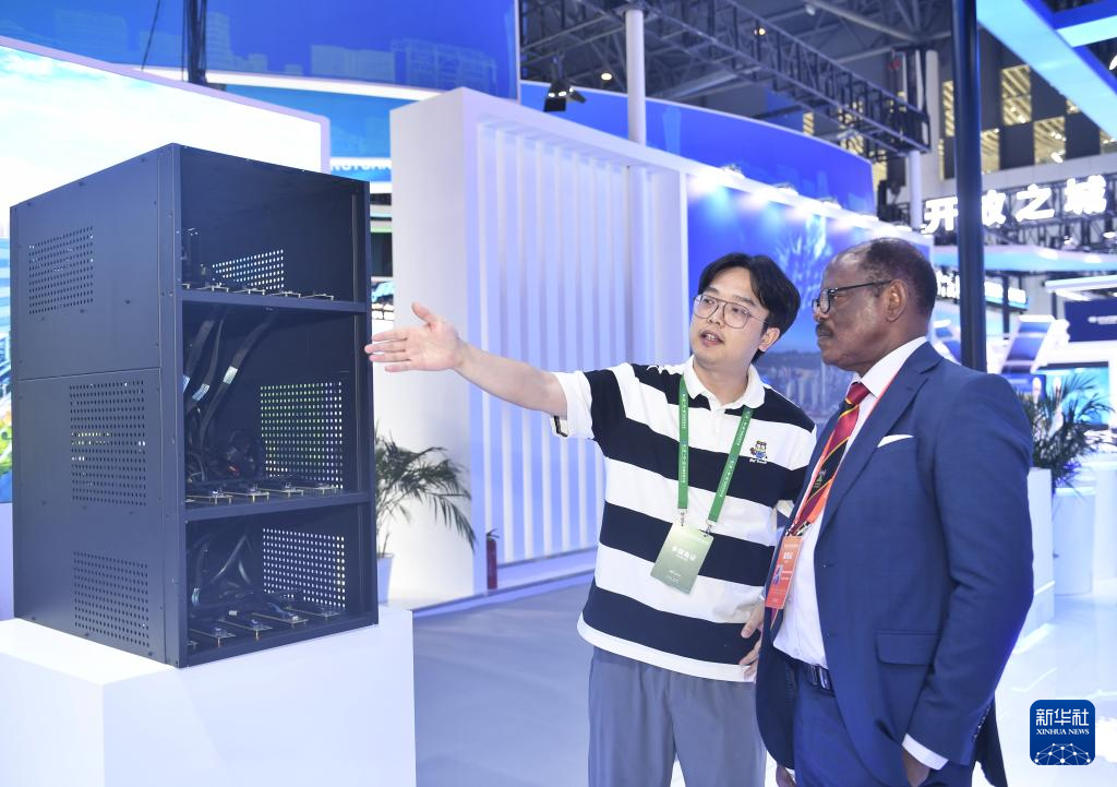 海外网评：让更多“科技花”在“一带一路”合作中绽放