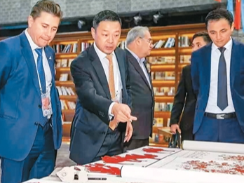 奔走于中国—中亚合作的“双向车道”（侨界关注）