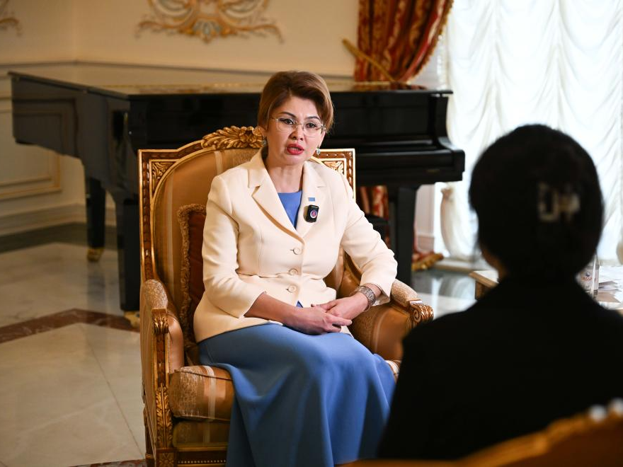 专访丨人文交流为哈中关系发展不断注入新动力——访哈萨克斯坦文化与信息部部长巴拉耶娃