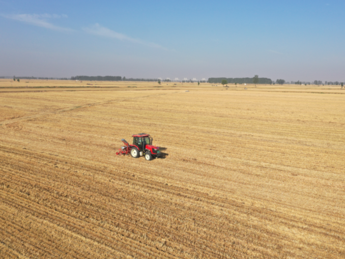 千里追耕·三夏时节丨战三夏保丰收 探索“中原粮仓”里的科技感