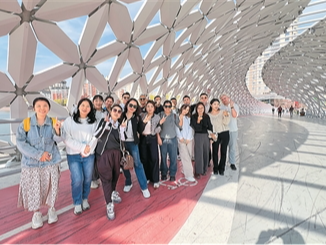 共赏丝路美景 共促相互了解（侨界关注）