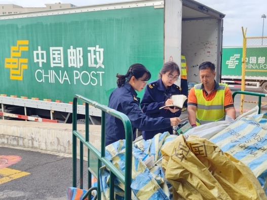 前5个月中国新疆对中亚五国进出口总值占全国近四成