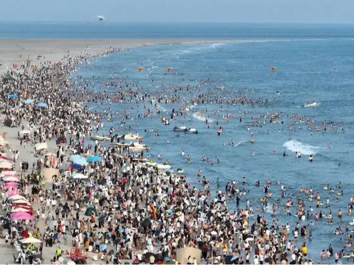 Hi财经丨外媒关注中国5月经济数据：消费市场是亮点