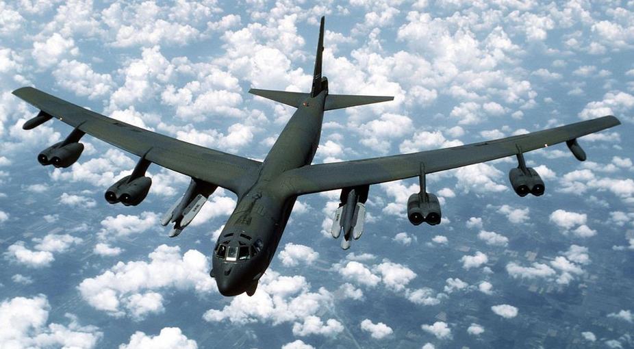 △美军B-52战略轰炸机