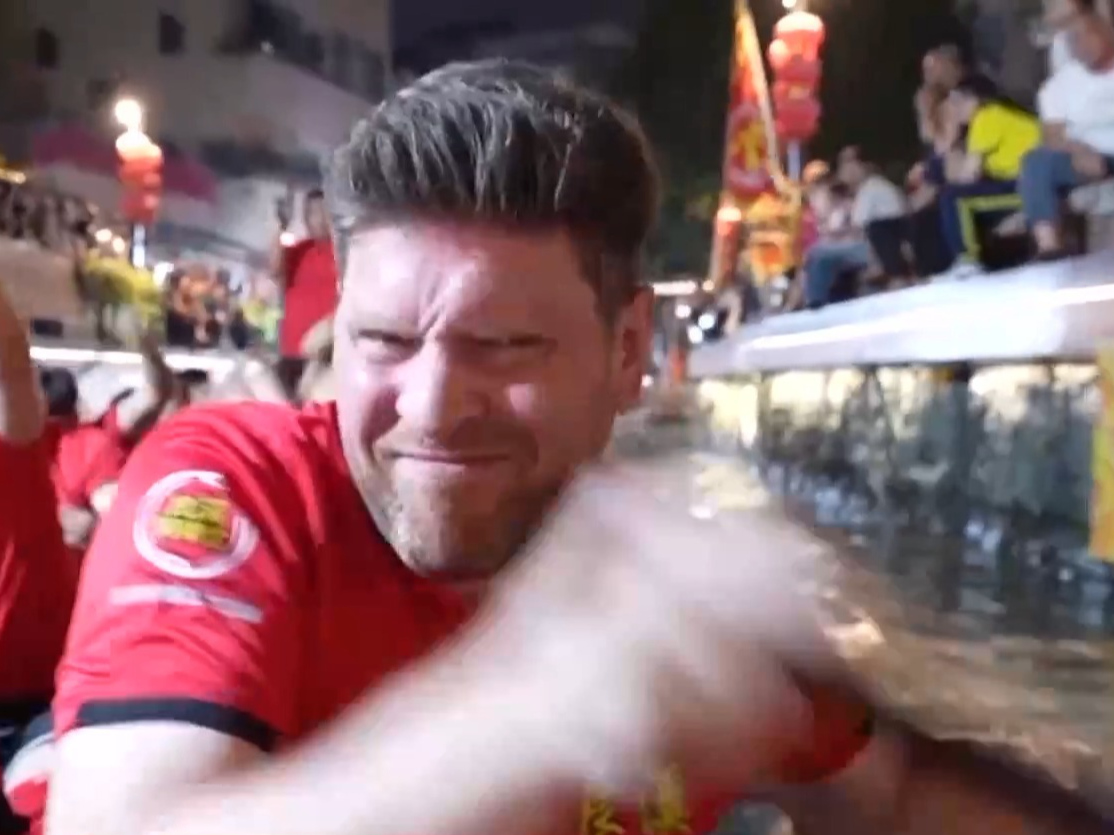 百年非遗“圈粉”世界 外国友人用行动投票：爱上龙舟