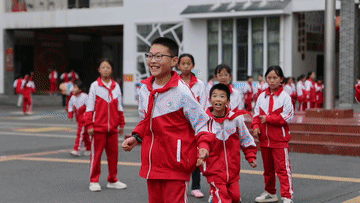 民生政策 落地有声｜课间15分钟 让孩子们动起来的N种可能