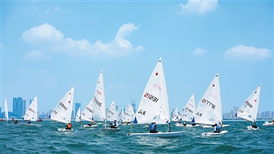 沧海云帆（侨乡新貌）