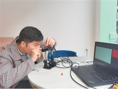 帮企业“找地”“找钱”“找伙伴”