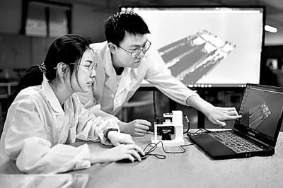 让“强国有我”的信念永驻青年心田