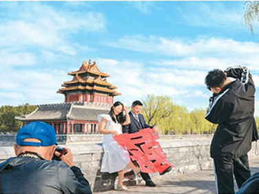 “婚庆+旅游”开启甜蜜之旅（文旅新象）