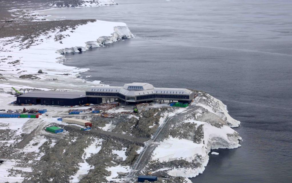 新华鲜报丨世界海洋日，“雪龙2”号带来极地海洋新故事