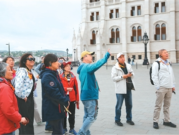 暑期出境游量质齐升