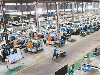 金融活水更好流向实体经济（锐财经·年中经济观察④）