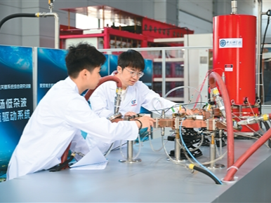 中国对全球科研人才释放“磁吸力”（国际论道）