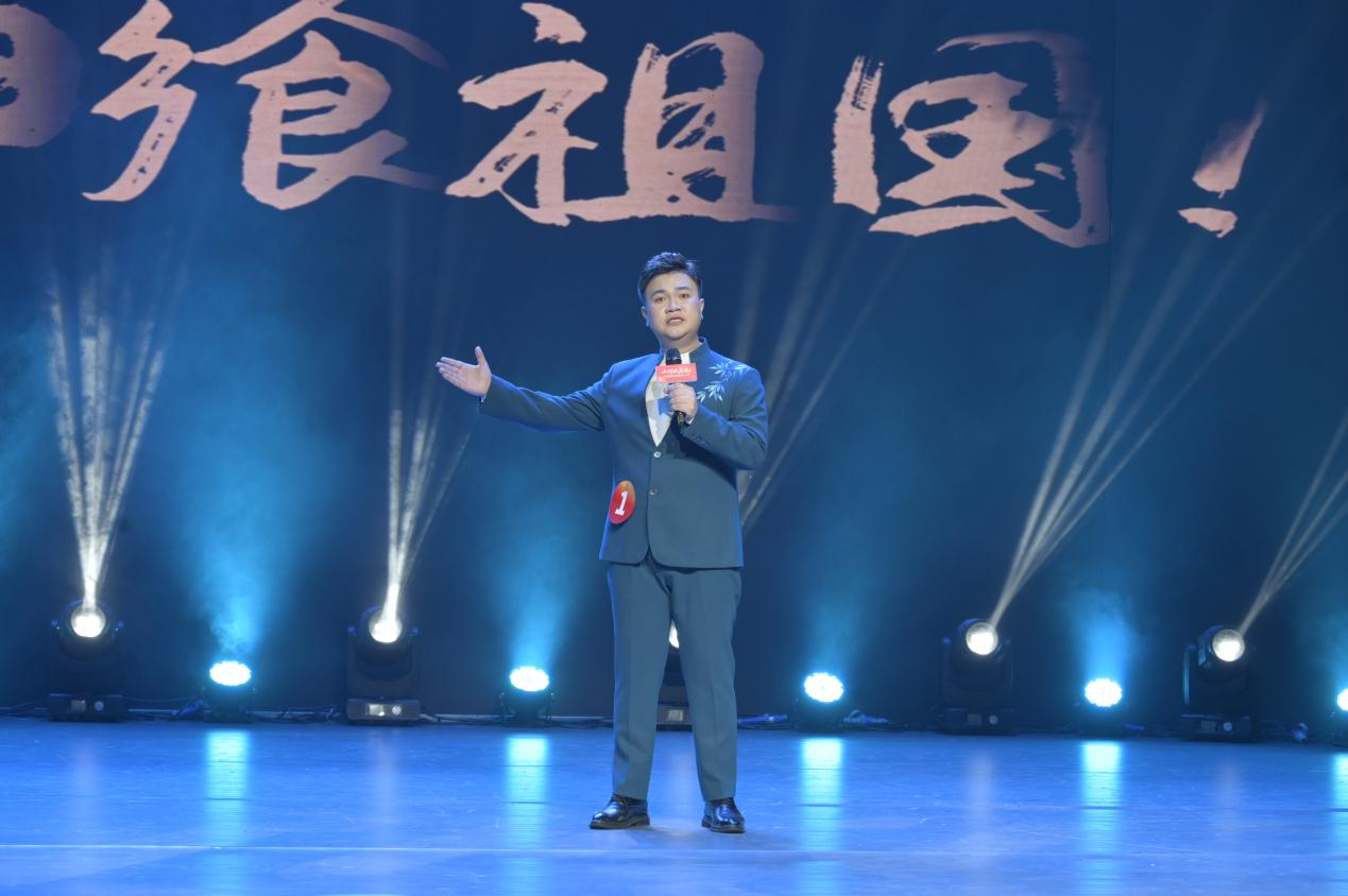 李思奇：苍穹之下，中国脊梁