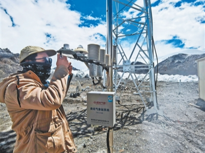 海拔4800米的守望