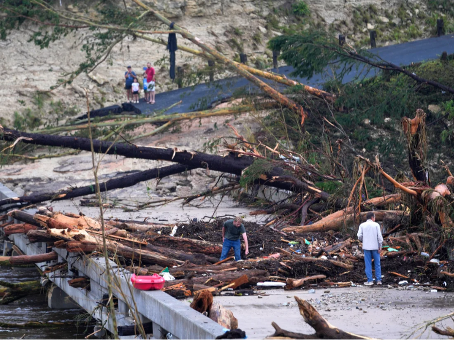 死亡失踪超百人：美国得州洪灾是天灾还是人祸？